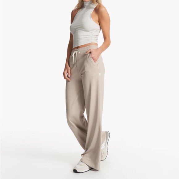 Vuori Pants - Vuori Halo Essential Wide Leg Pants Size Large
